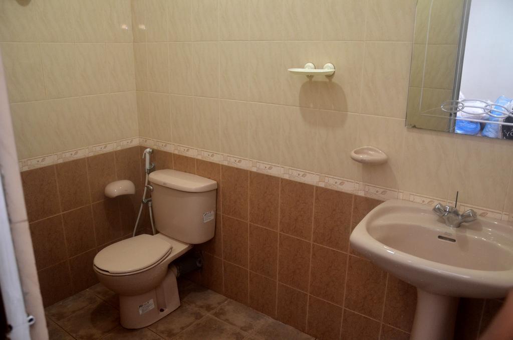 The Number 8 Appartement Dehiwala-Mount Lavinia Buitenkant foto